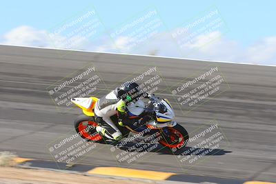 media/Feb-04-2024-SoCal Trackdays (Sun) [[91d6515b1d]]/1-Bowl (950am)/